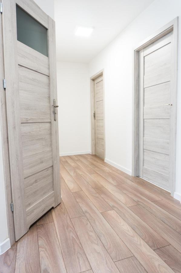 Hostel 66 Кросно Экстерьер фото