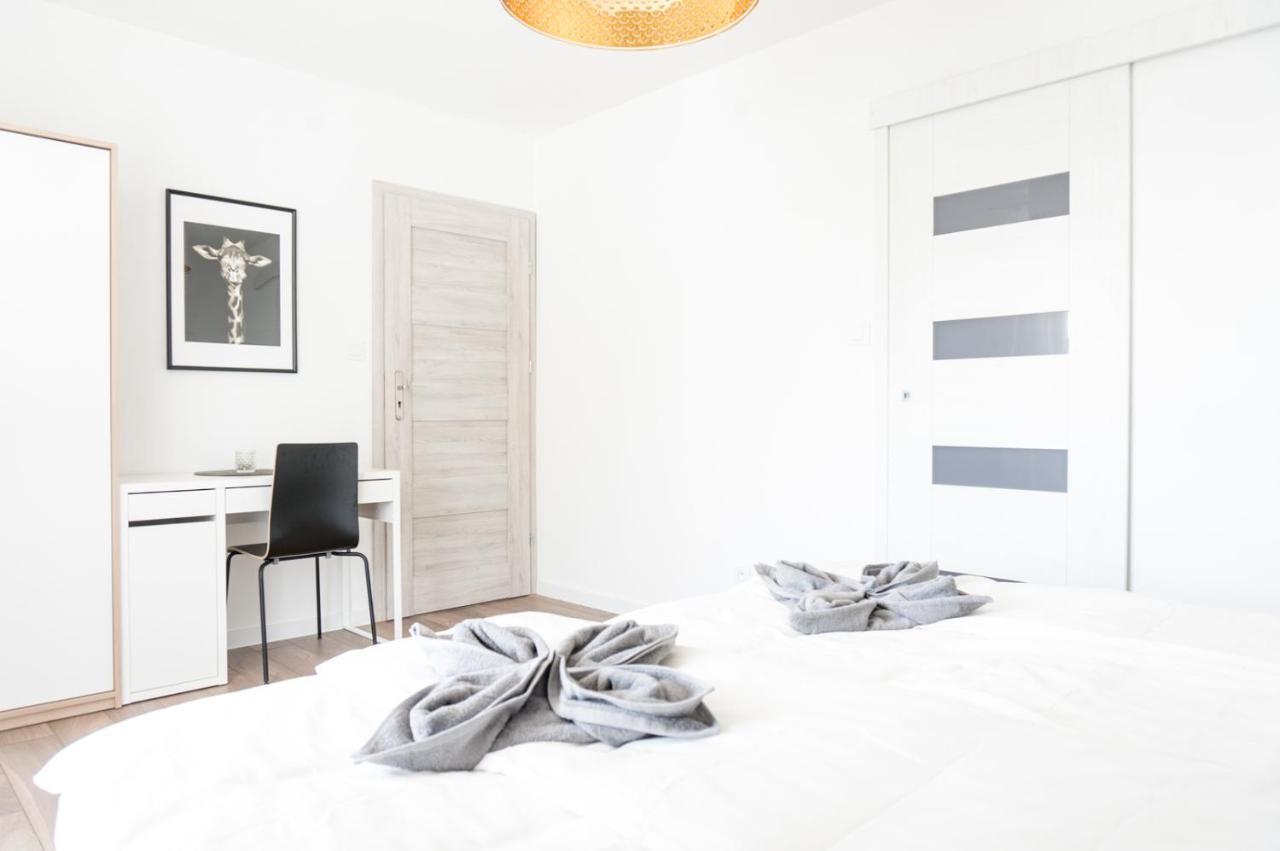 Hostel 66 Кросно Экстерьер фото